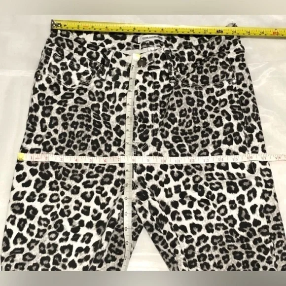 Good American Good Waist Jeans - Picture 11 of 11